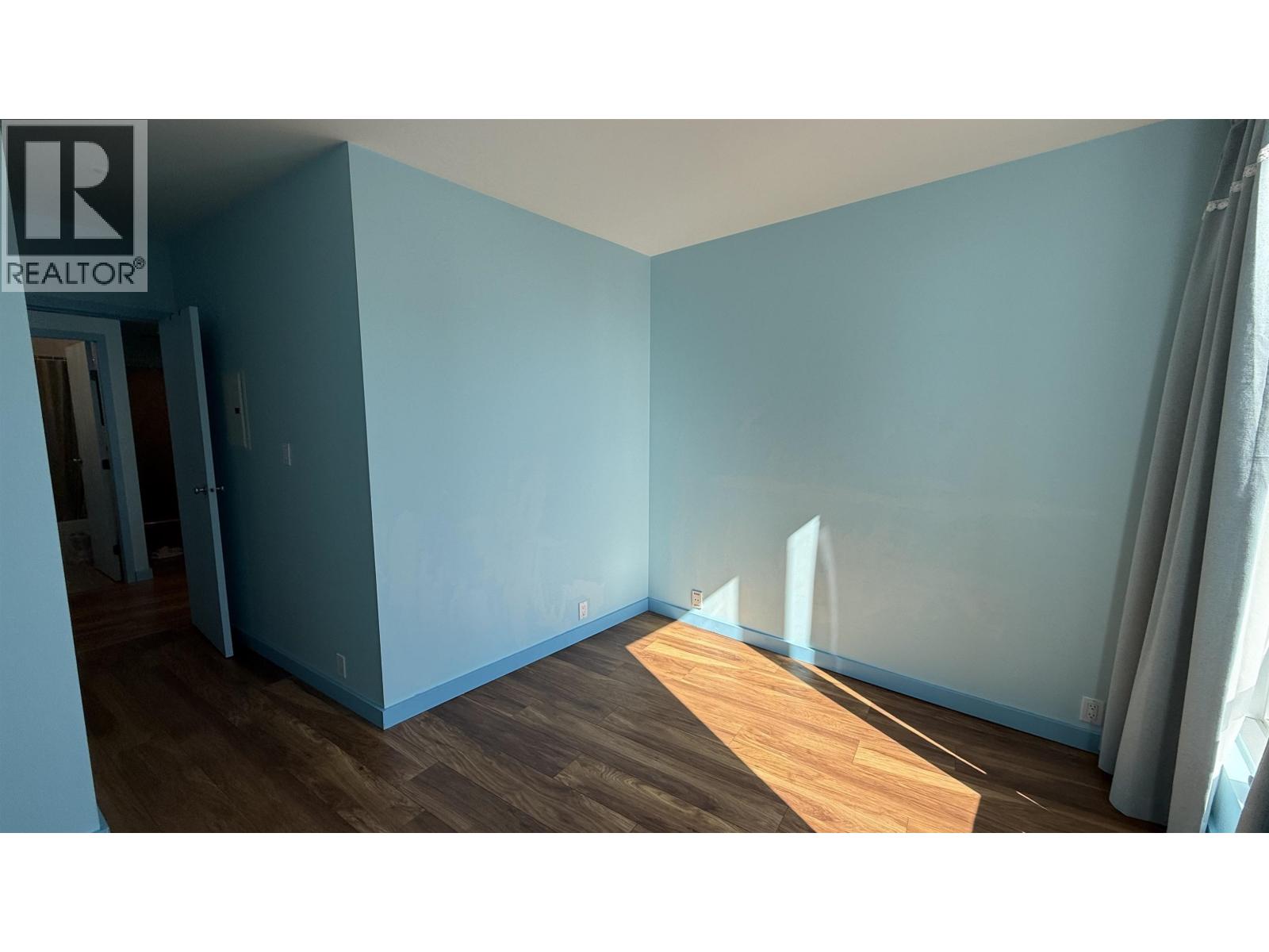 614 989 Nelson Street Property Photo 7