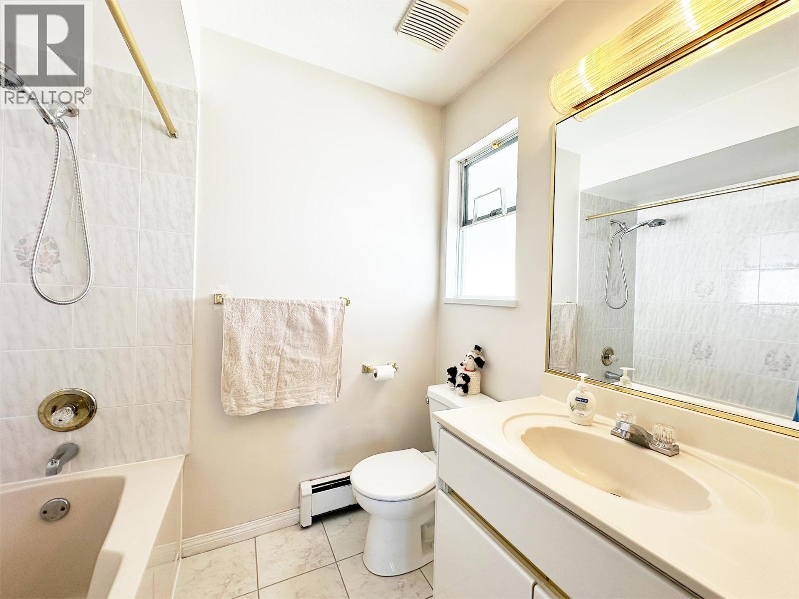 7674 Hilda Street Property Photo 8