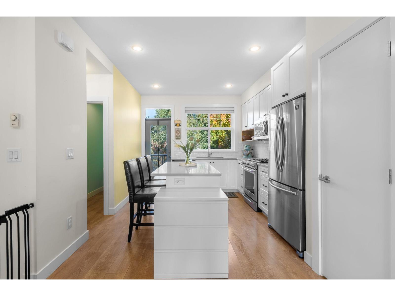 53 27735 Roundhouse Drive Property Photo 6