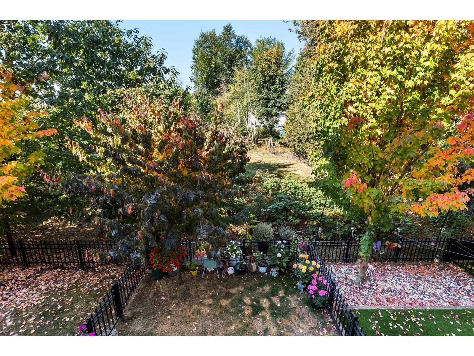 53 27735 Roundhouse Drive Property Photo 9