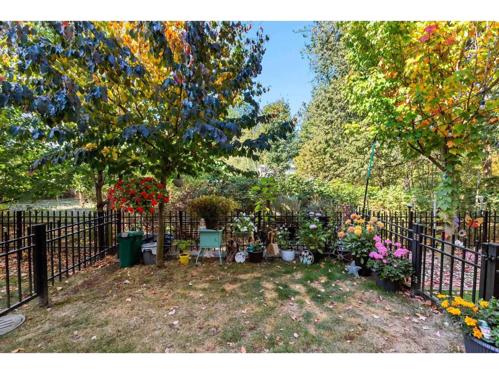 53 27735 Roundhouse Drive Property Photo 36