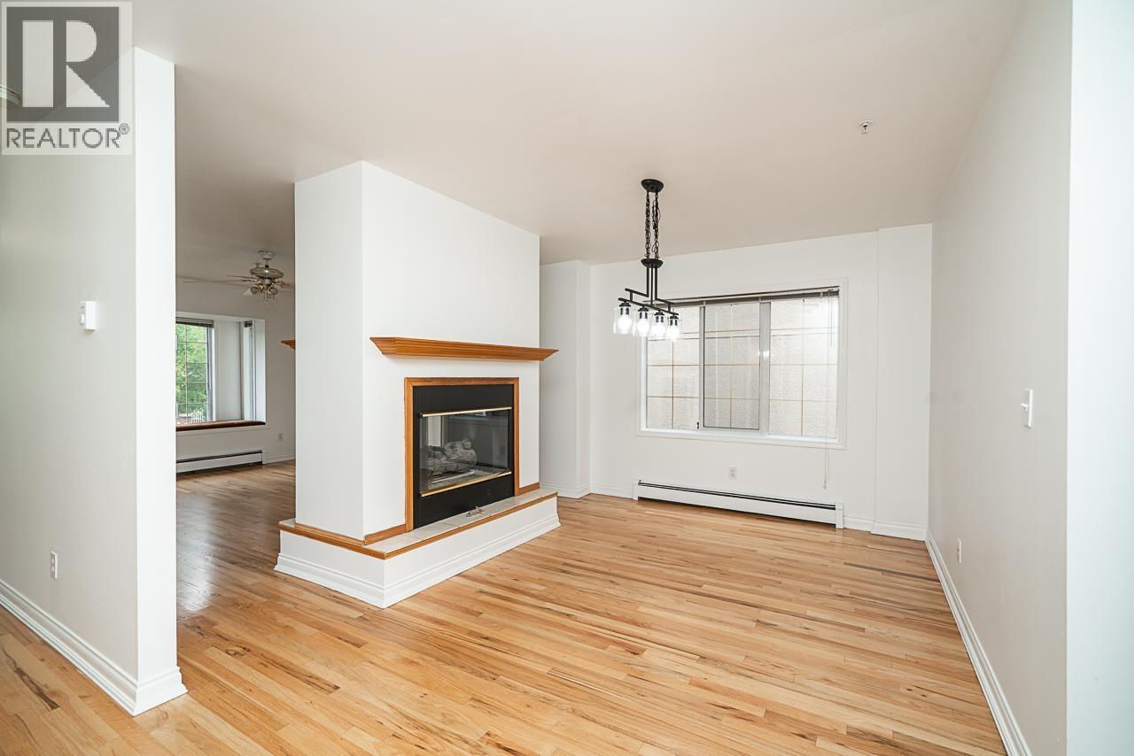 2948 Grant Street Property Photo 8