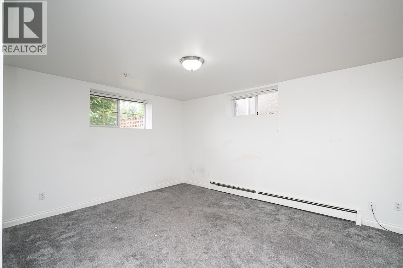 2948 Grant Street Property Photo 30