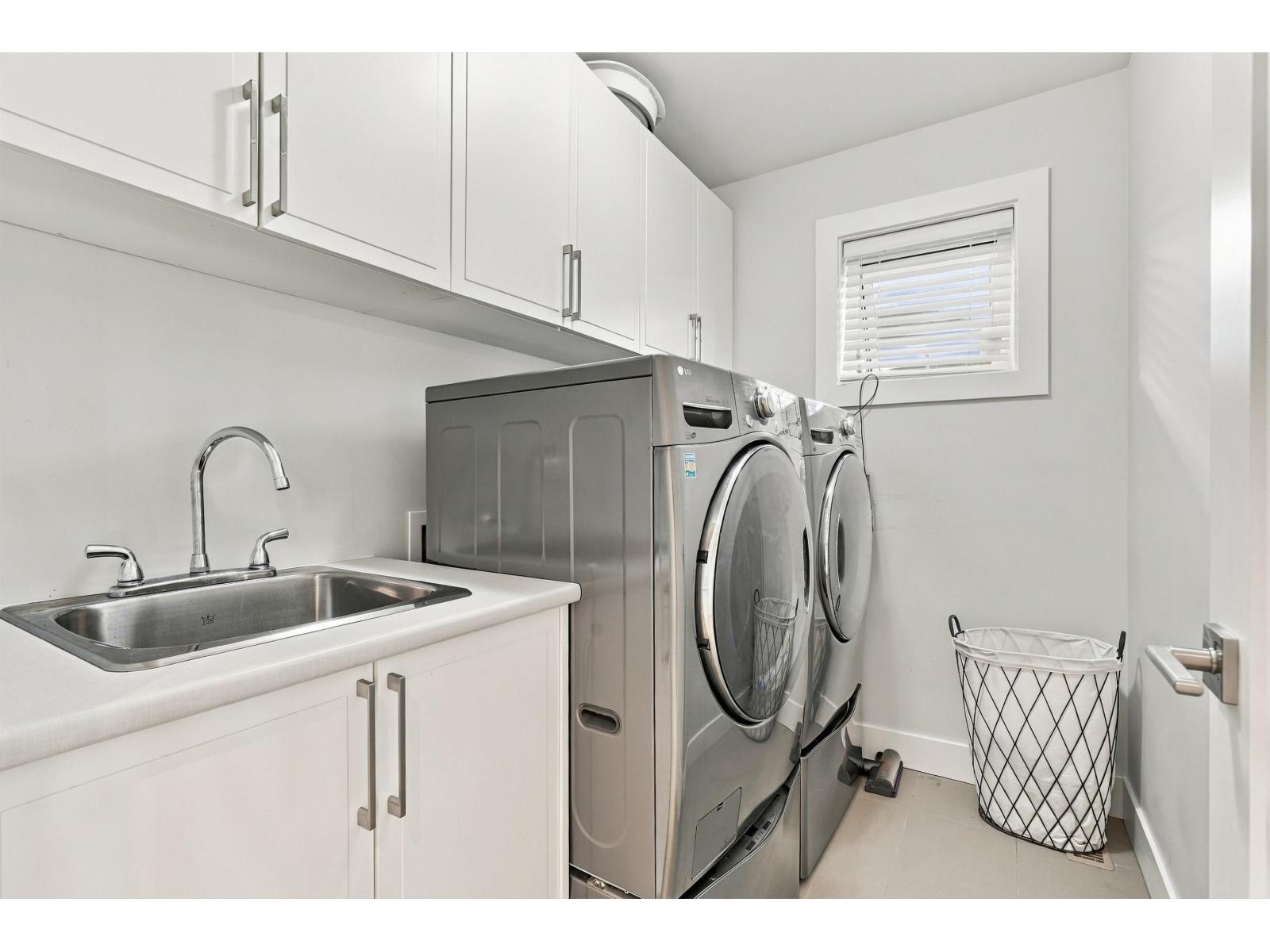 16475 21a Avenue Property Photo 18