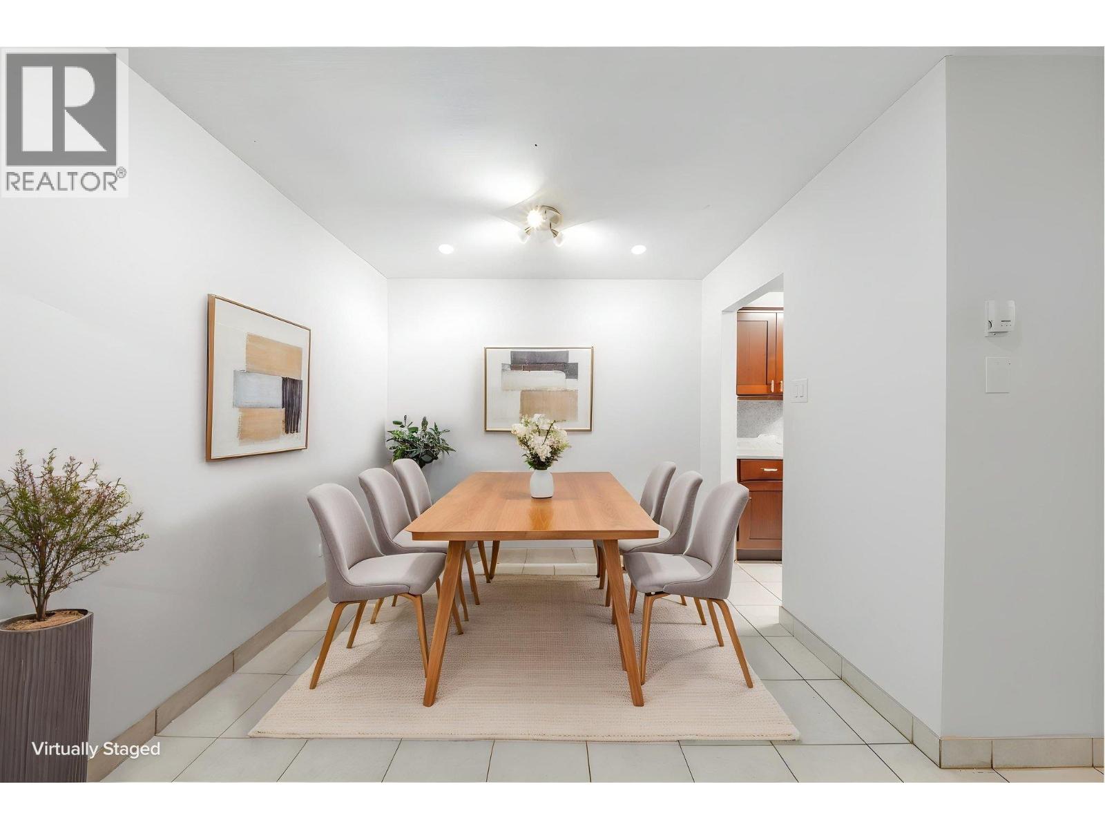 317 8511 Ackroyd Road Property Photo 5