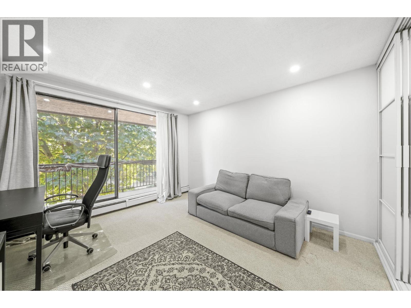 317 8511 Ackroyd Road Property Photo 8