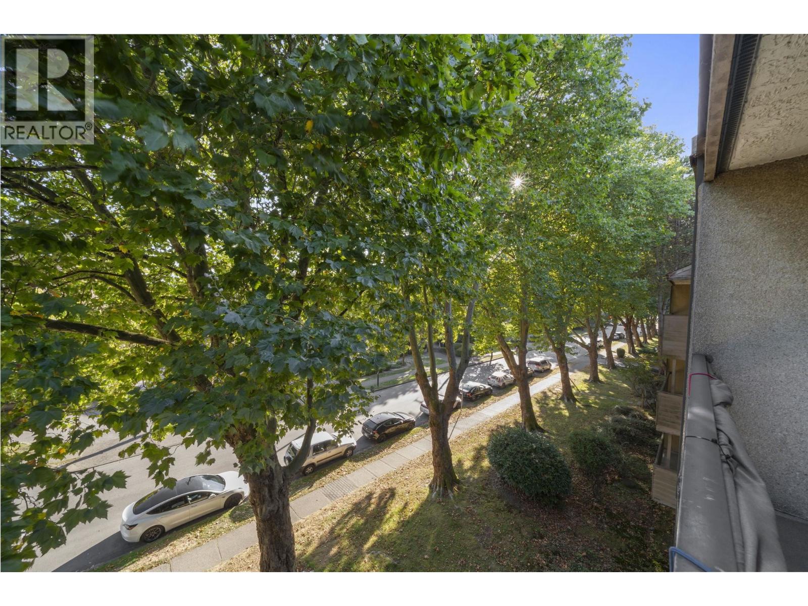 317 8511 Ackroyd Road Property Photo 11