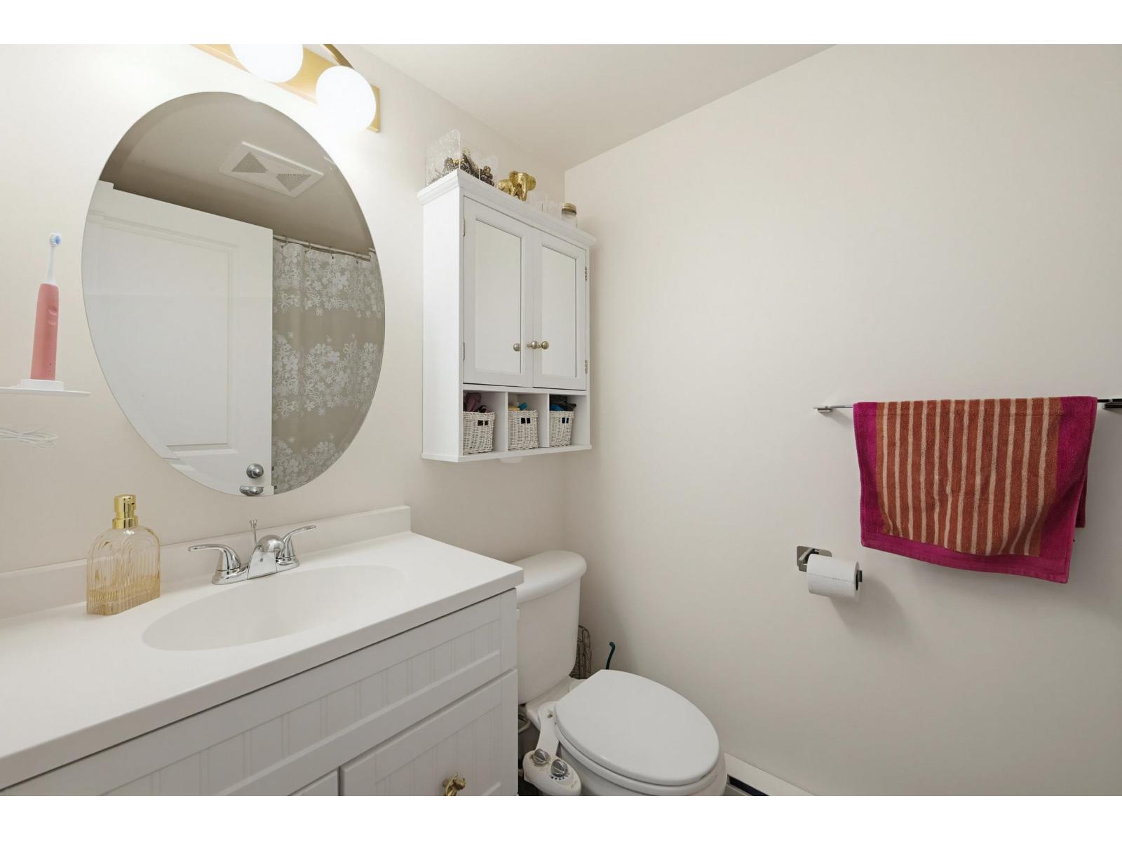 104 2581 Langdon Street Property Photo 23