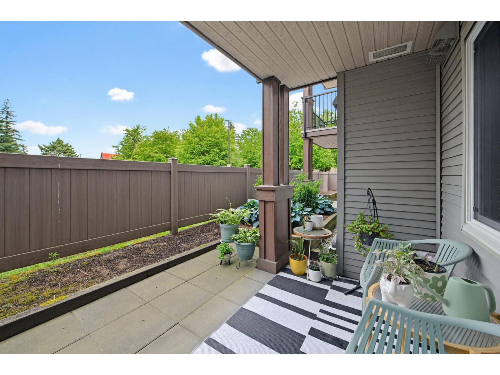 104 2581 Langdon Street Property Photo 28