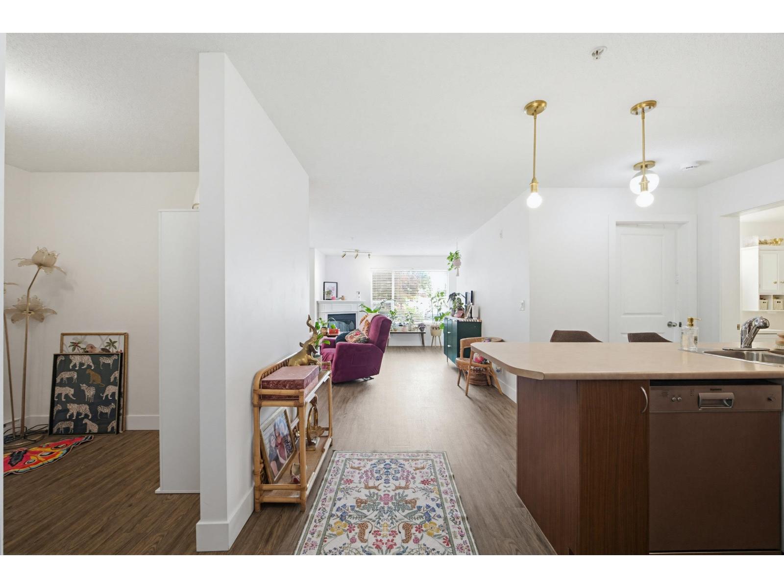 104 2581 Langdon Street Property Photo 35
