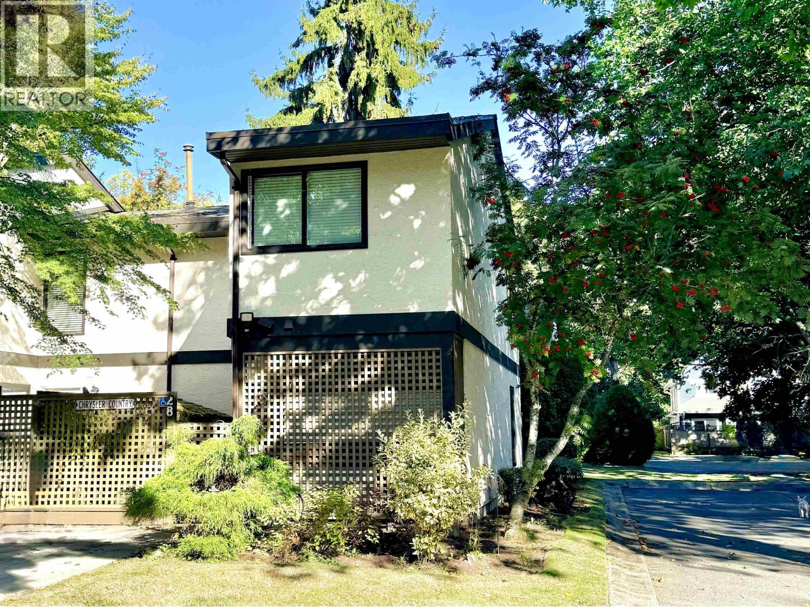 28 11491 7th Avenue Property Photo 1
