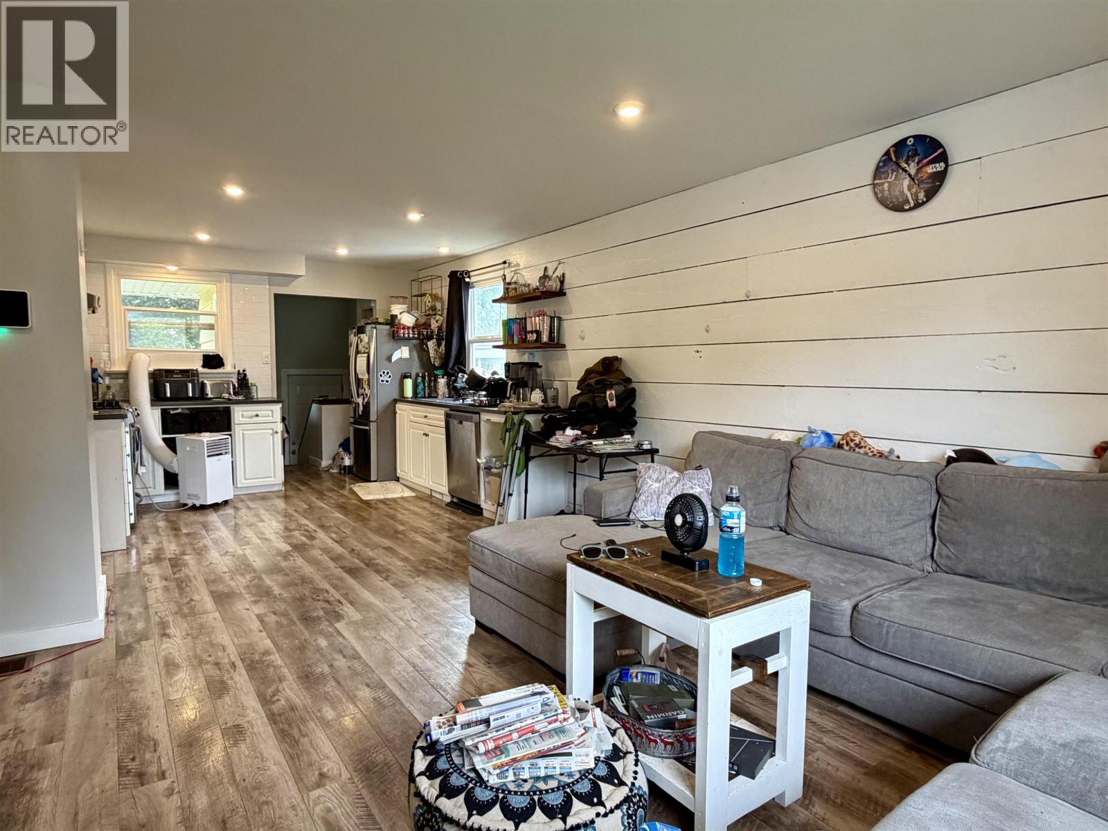 4735 Soucie Avenue Property Photo 4
