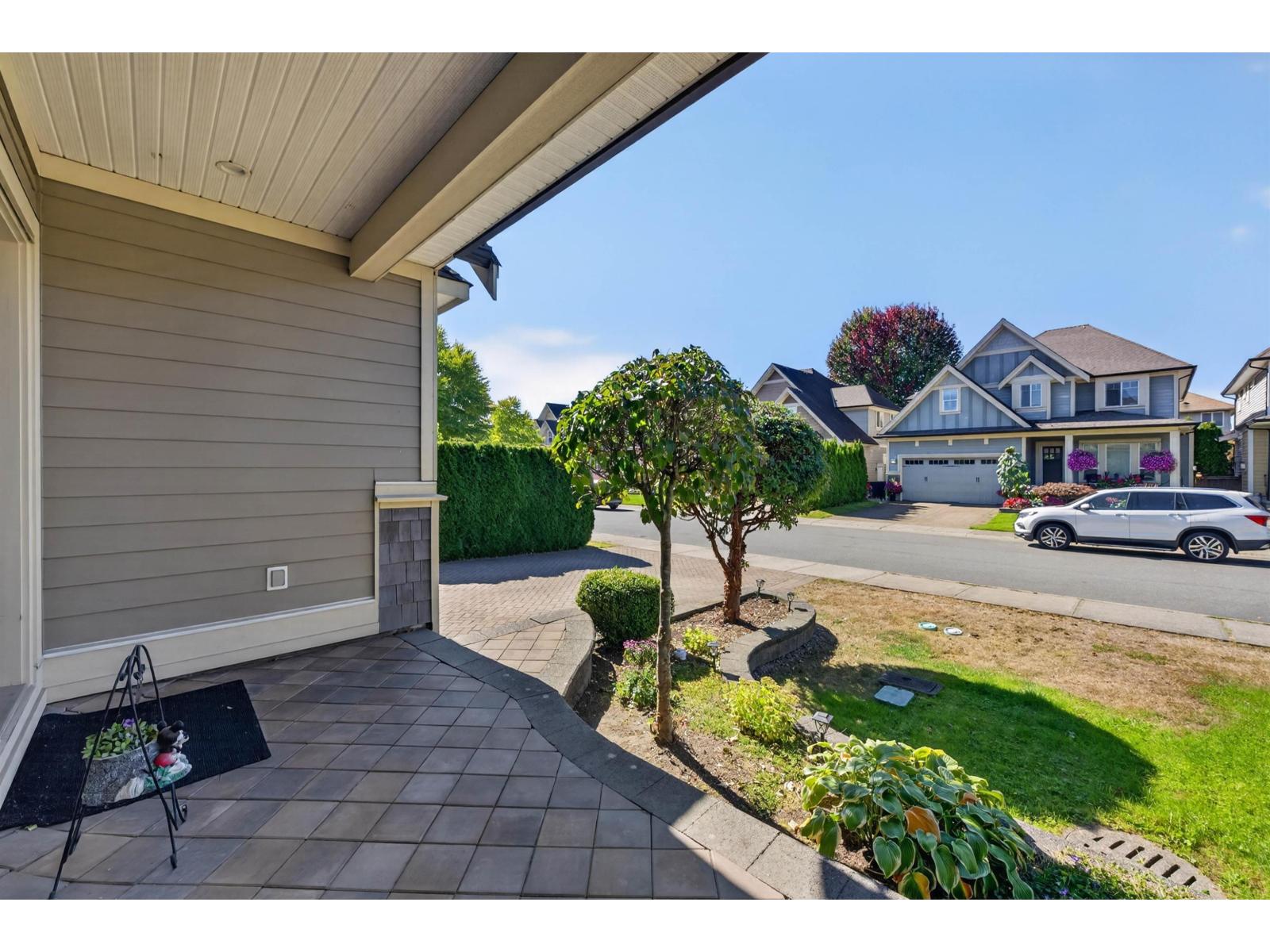 7296 198a Street Property Photo 4