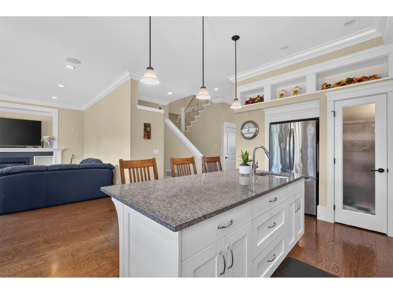 7296 198a Street Property Photo 15