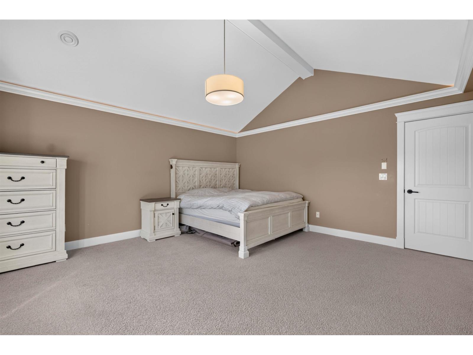 7296 198a Street Property Photo 26