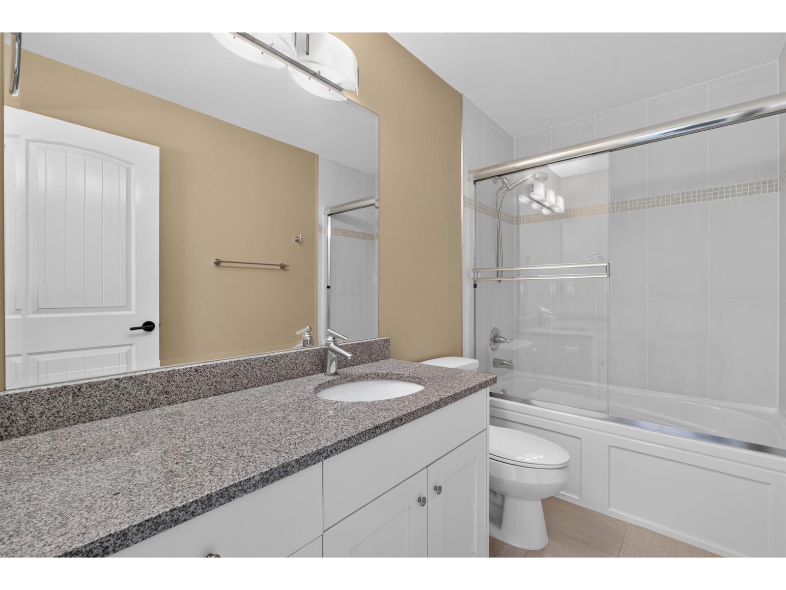 7296 198a Street Property Photo 35