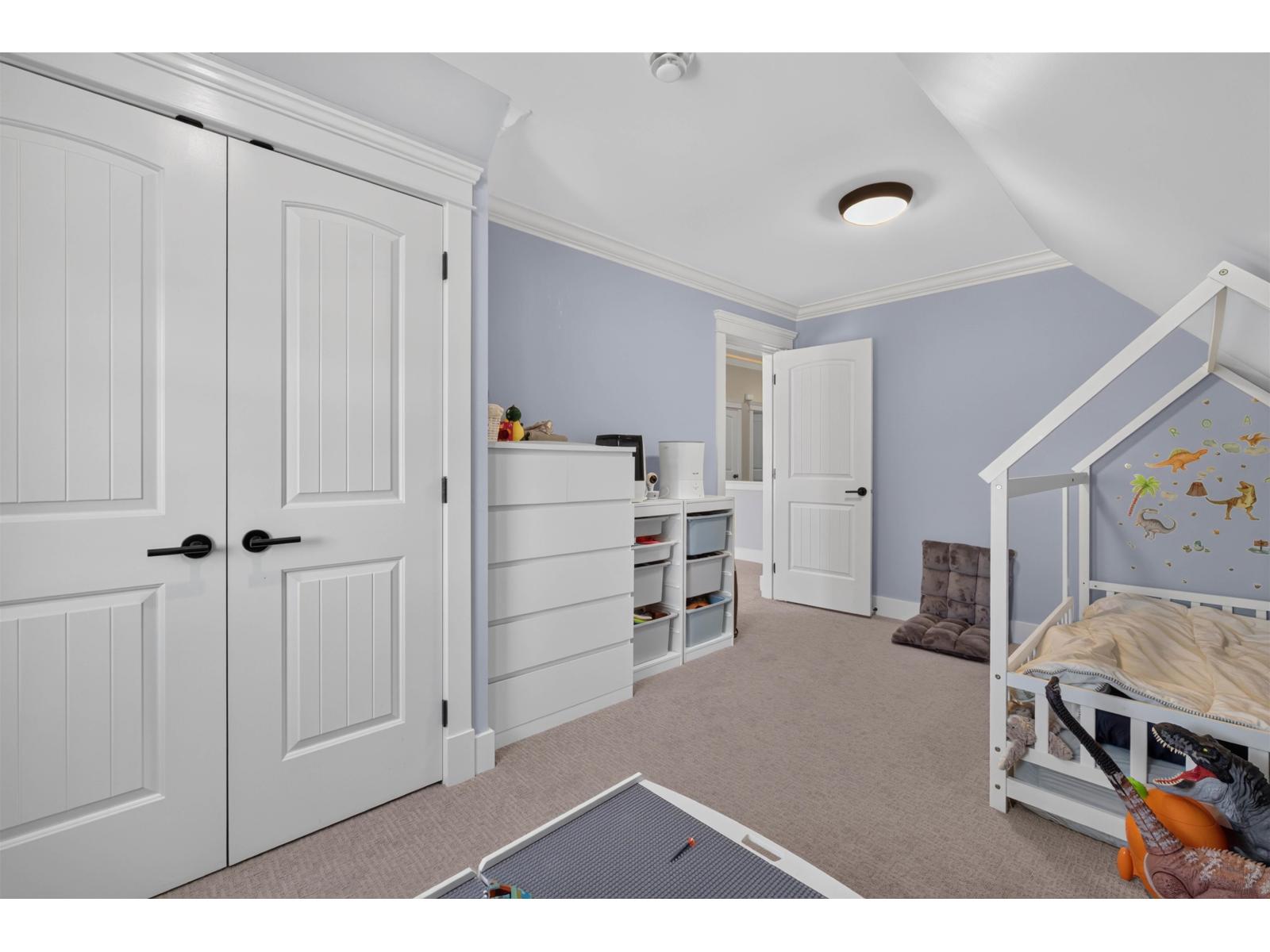 7296 198a Street Property Photo 37