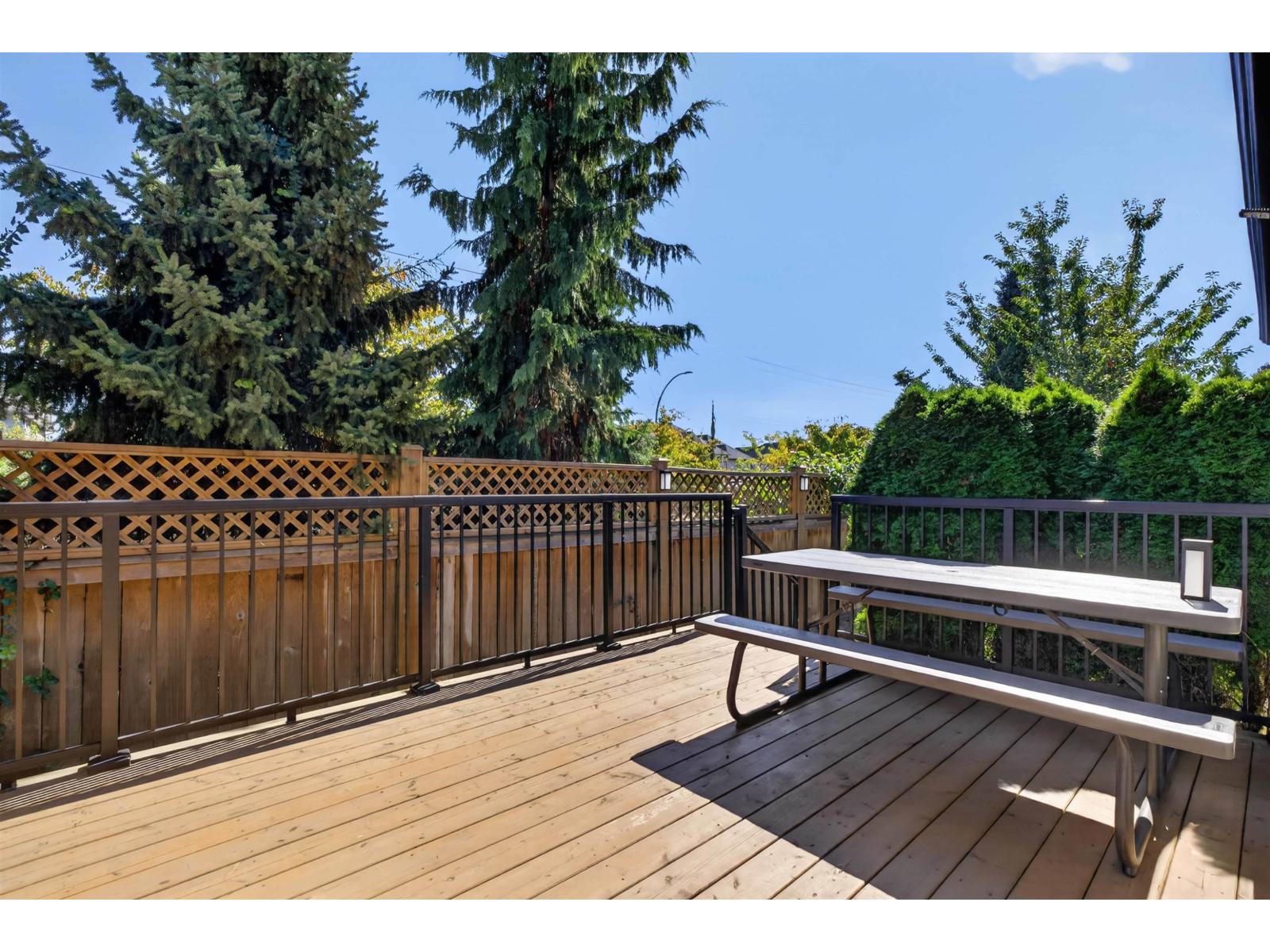 7296 198a Street Property Photo 39