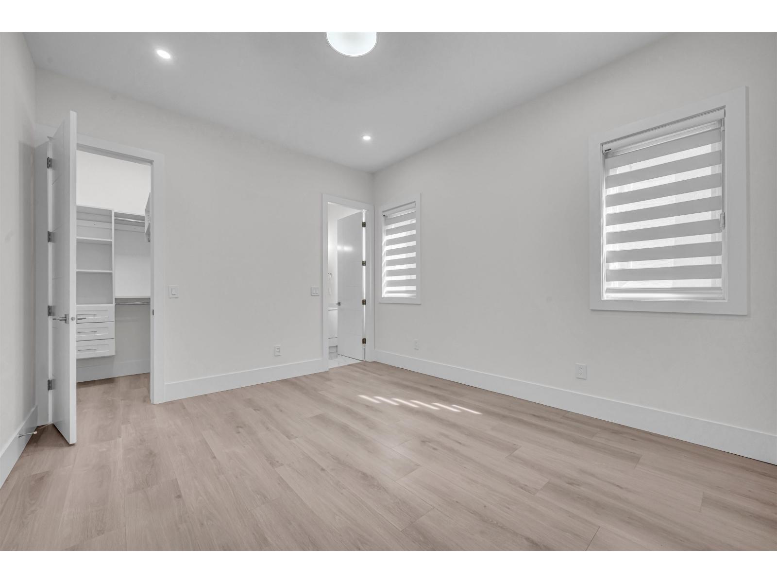 20235 27 Avenue Property Photo 11