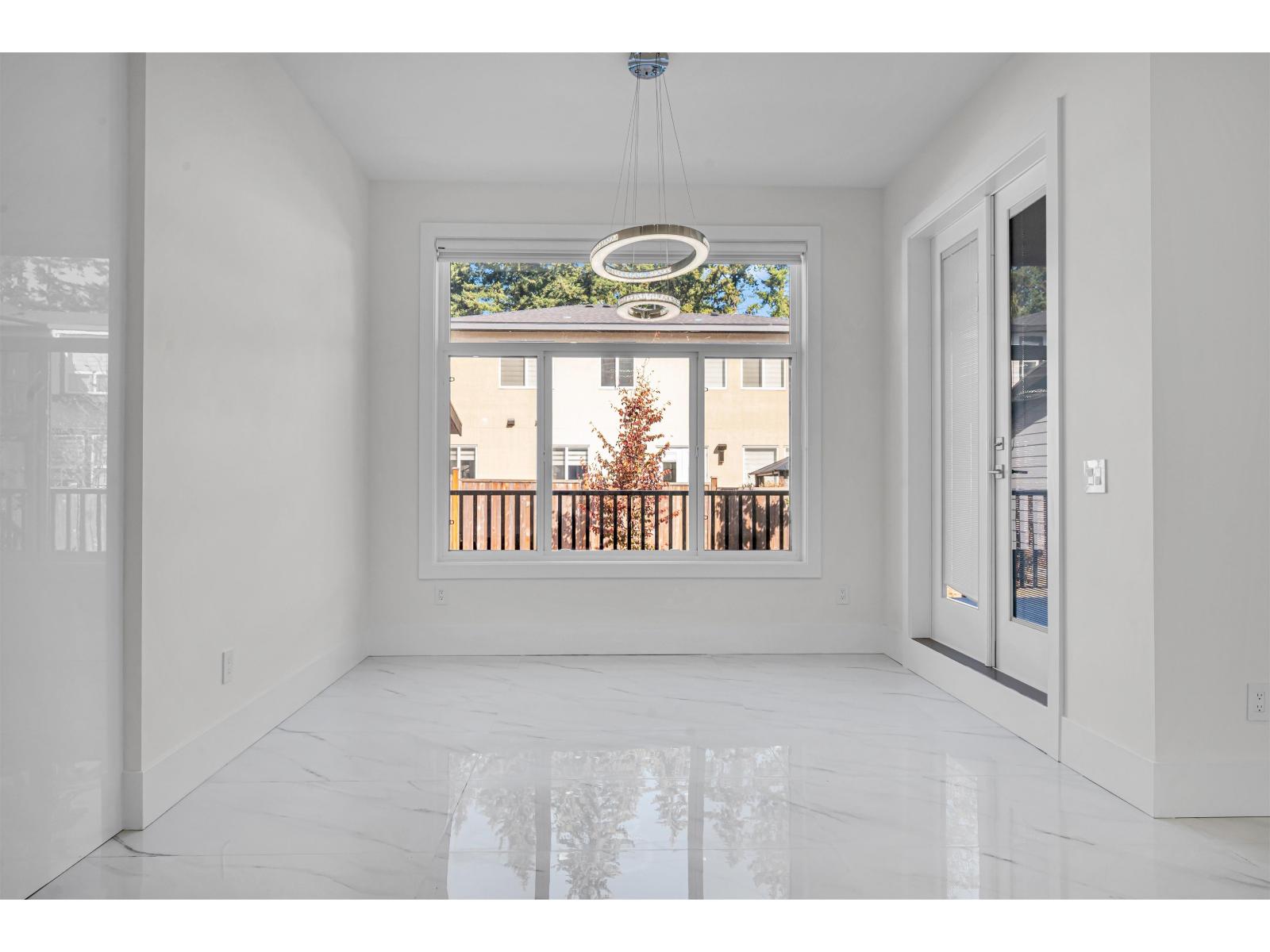 20235 27 Avenue Property Photo 17
