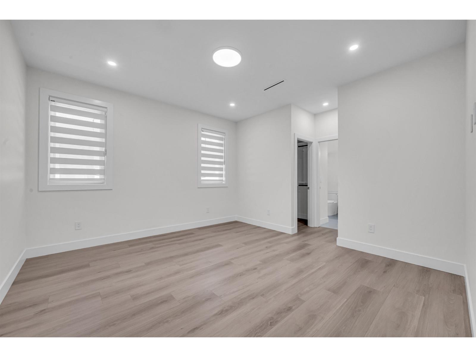 20235 27 Avenue Property Photo 33
