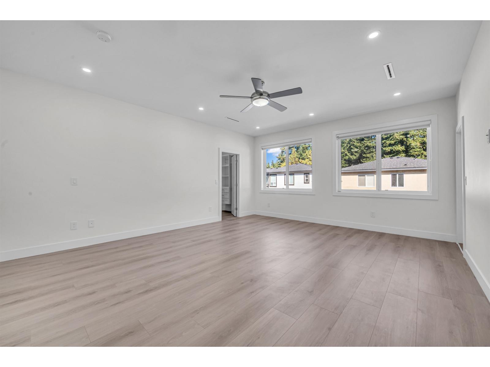 20235 27 Avenue Property Photo 35