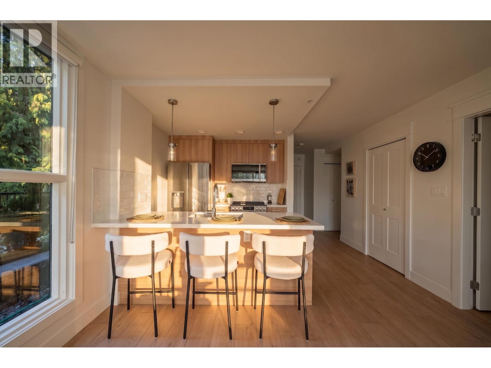 106 2368 Shaughnessy Street Property Photo 3