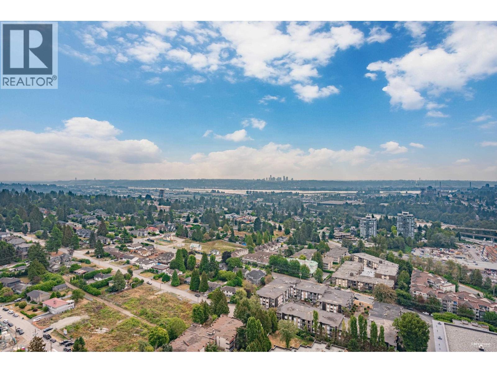 1505 450 Westview Street Property Photo 2