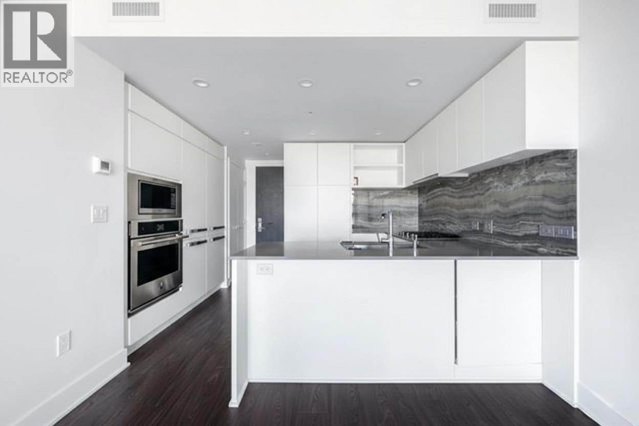 1505 450 Westview Street Property Photo 7