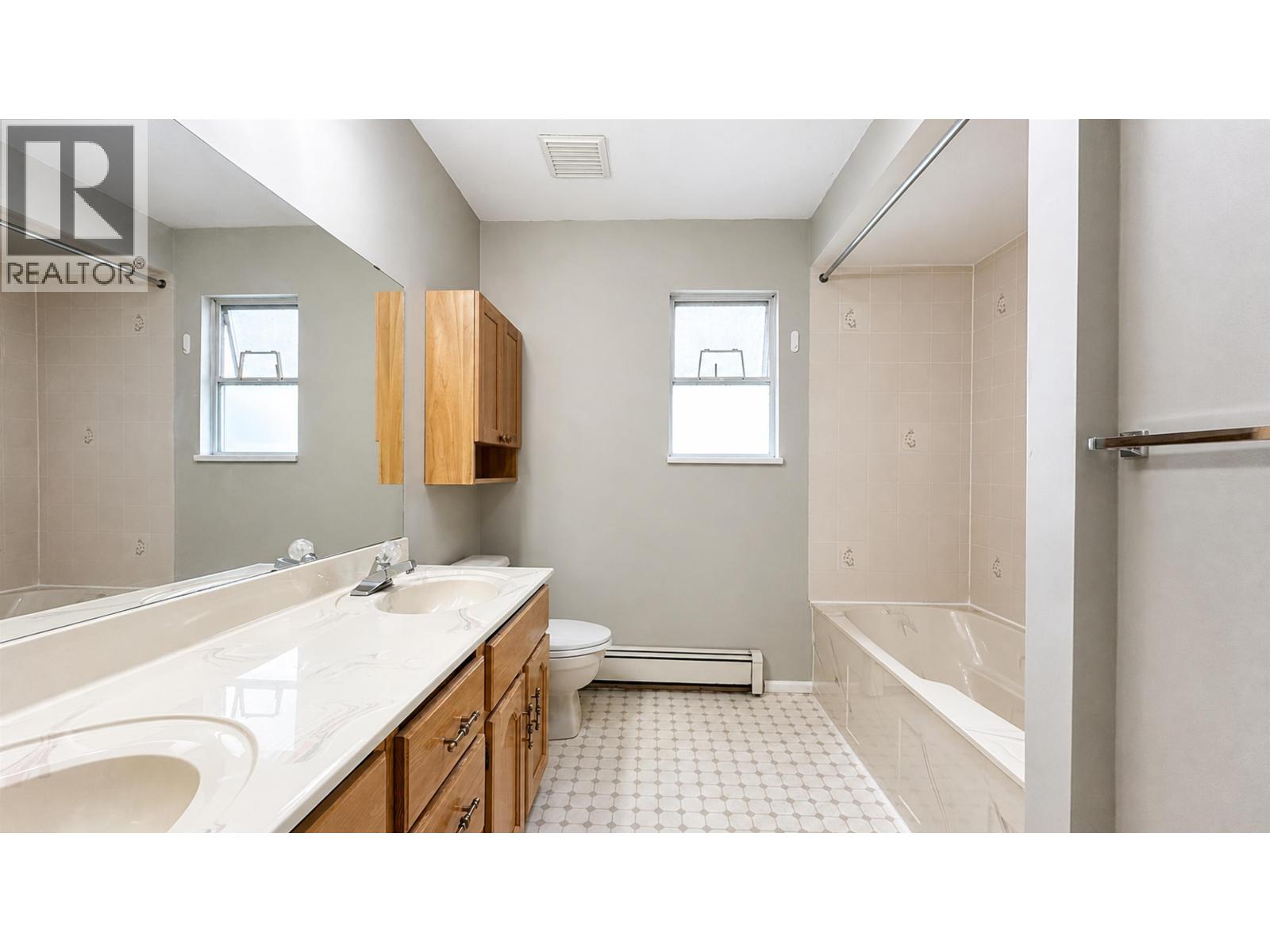 26 Ranelagh Avenue Property Photo 34