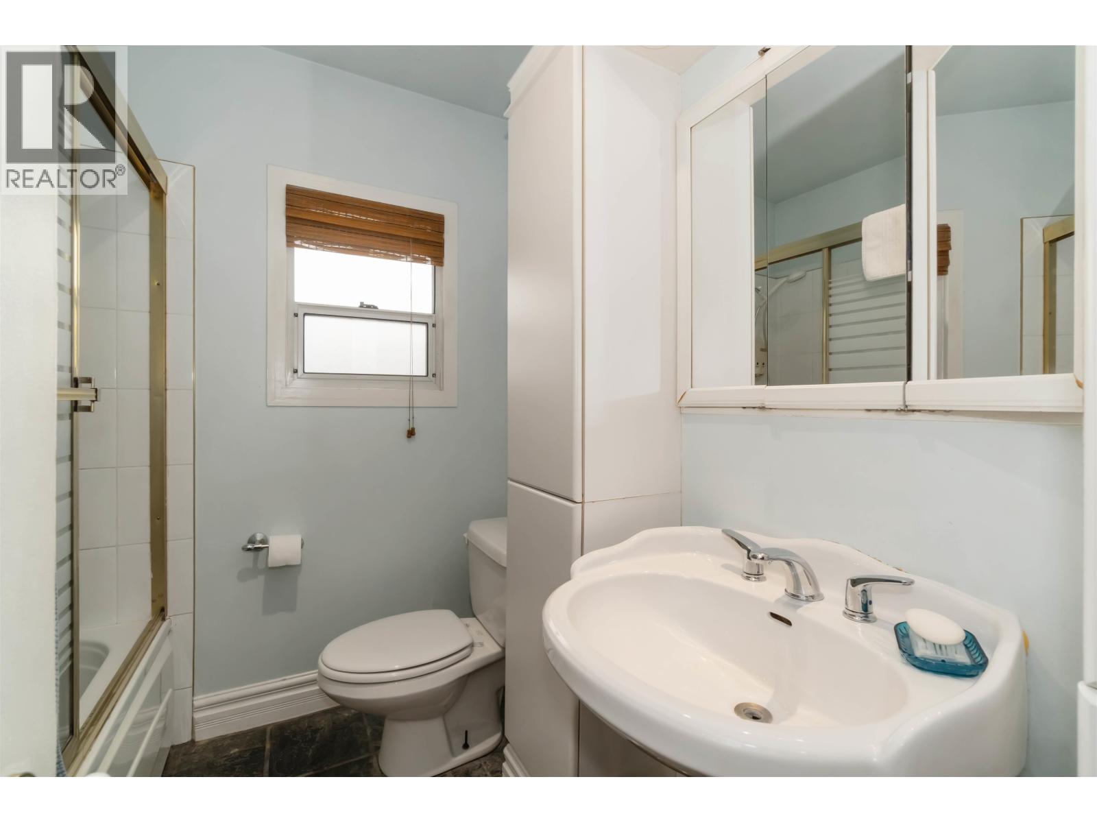 4037 Nithsdale Street Property Photo 23