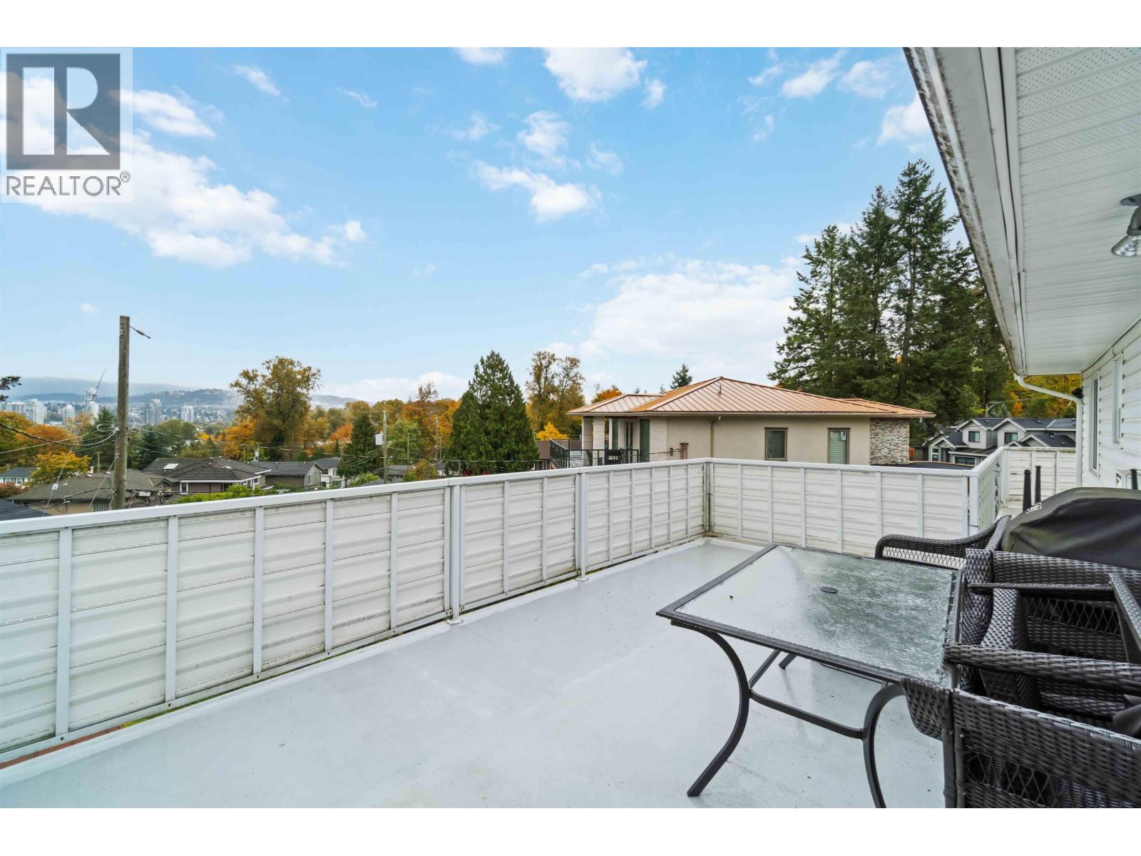 4037 Nithsdale Street Property Photo 32