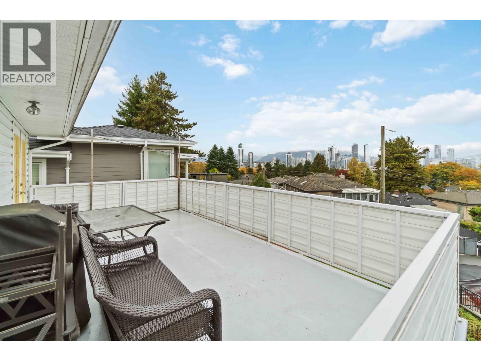 4037 Nithsdale Street Property Photo 33