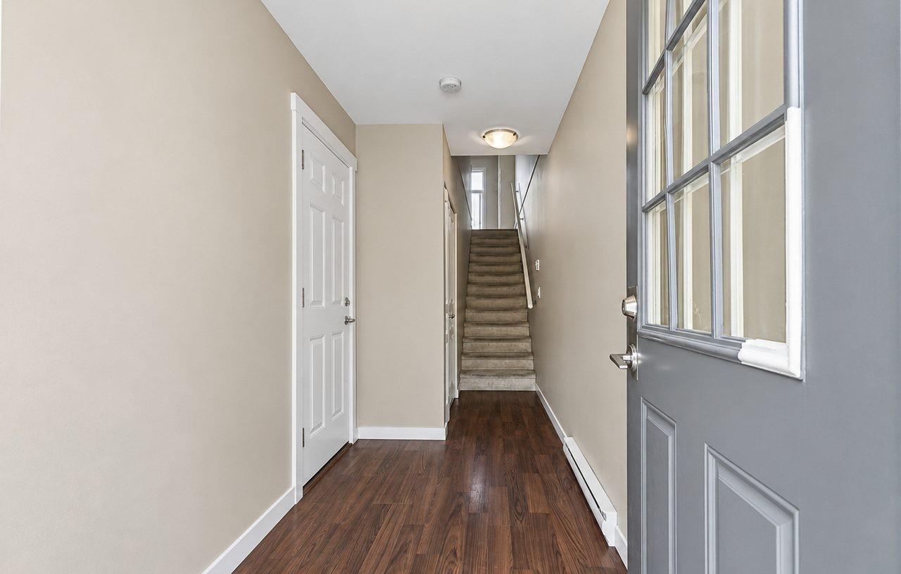 29 10415 Delsom Crescent Property Photo 2