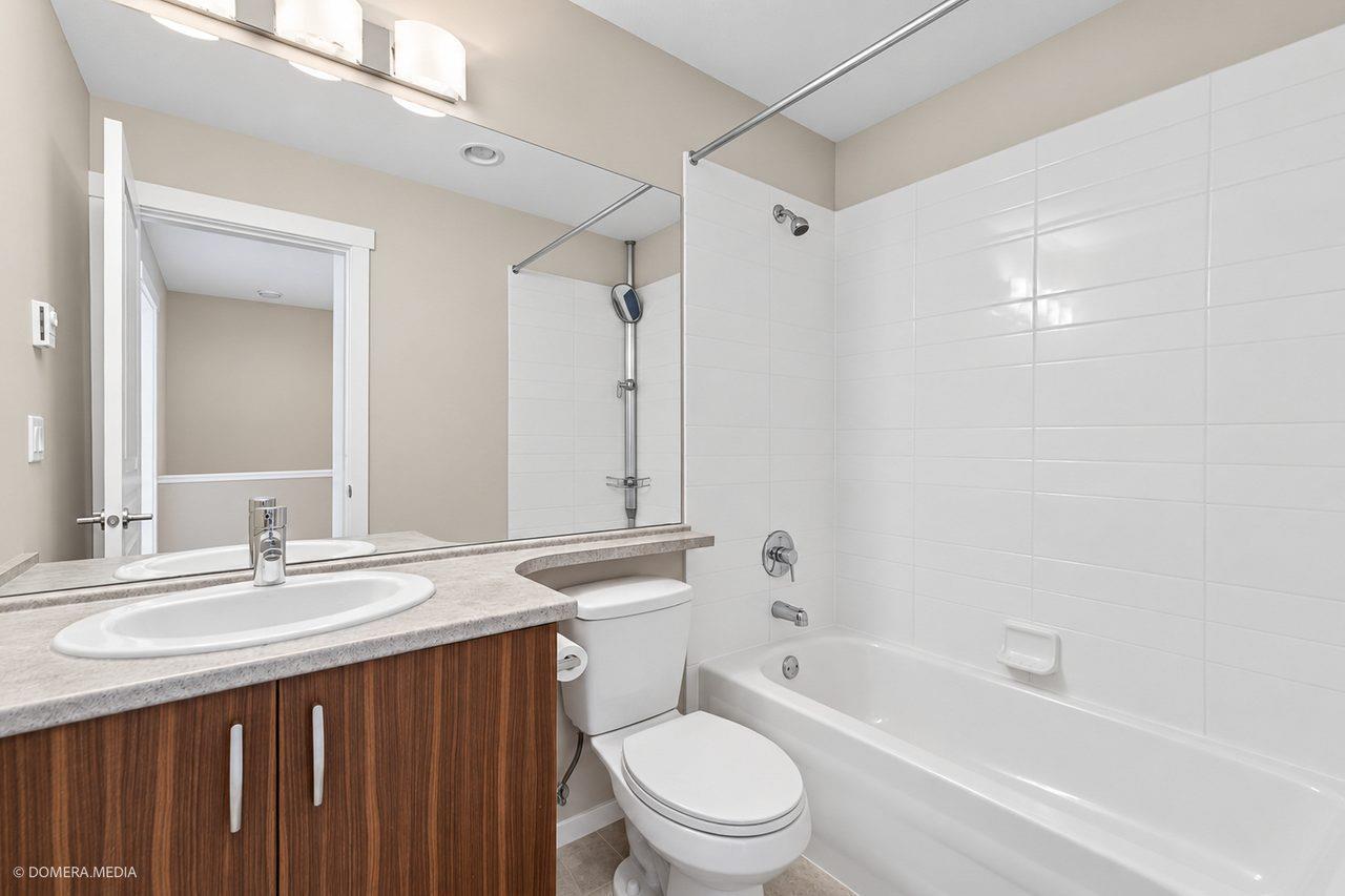 29 10415 Delsom Crescent Property Photo 24