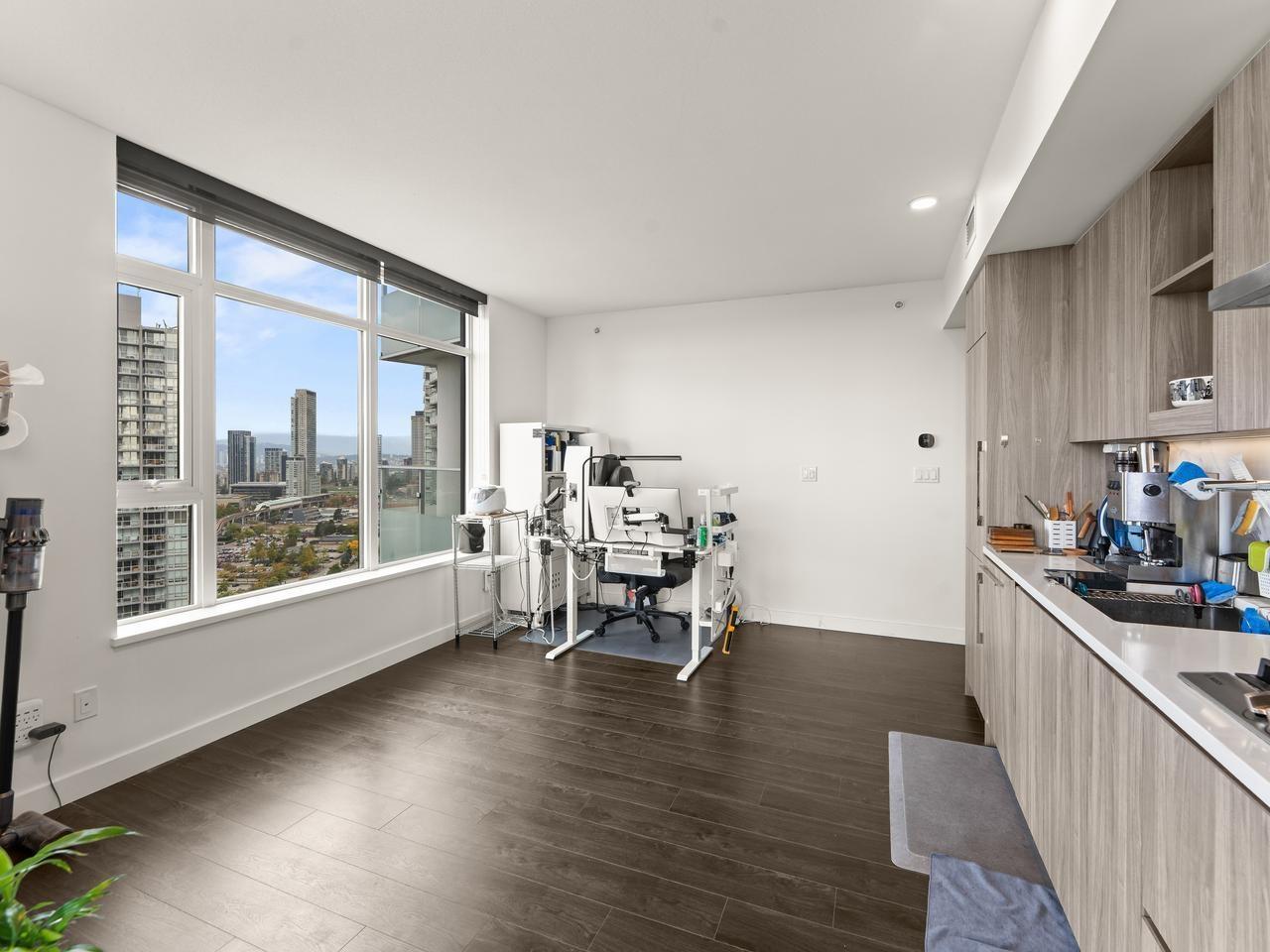 2702 9887 Whalley Boulevard Property Photo 4