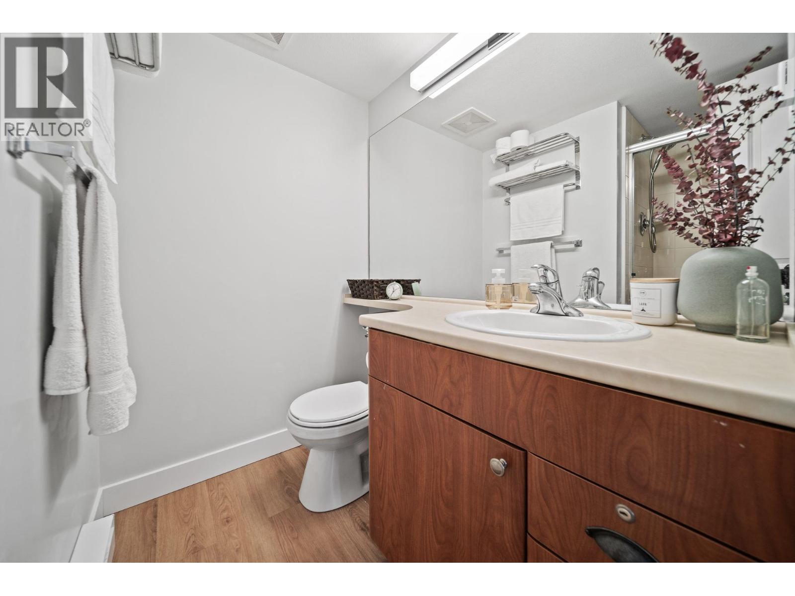 44 6528 Denbigh Avenue Property Photo 22