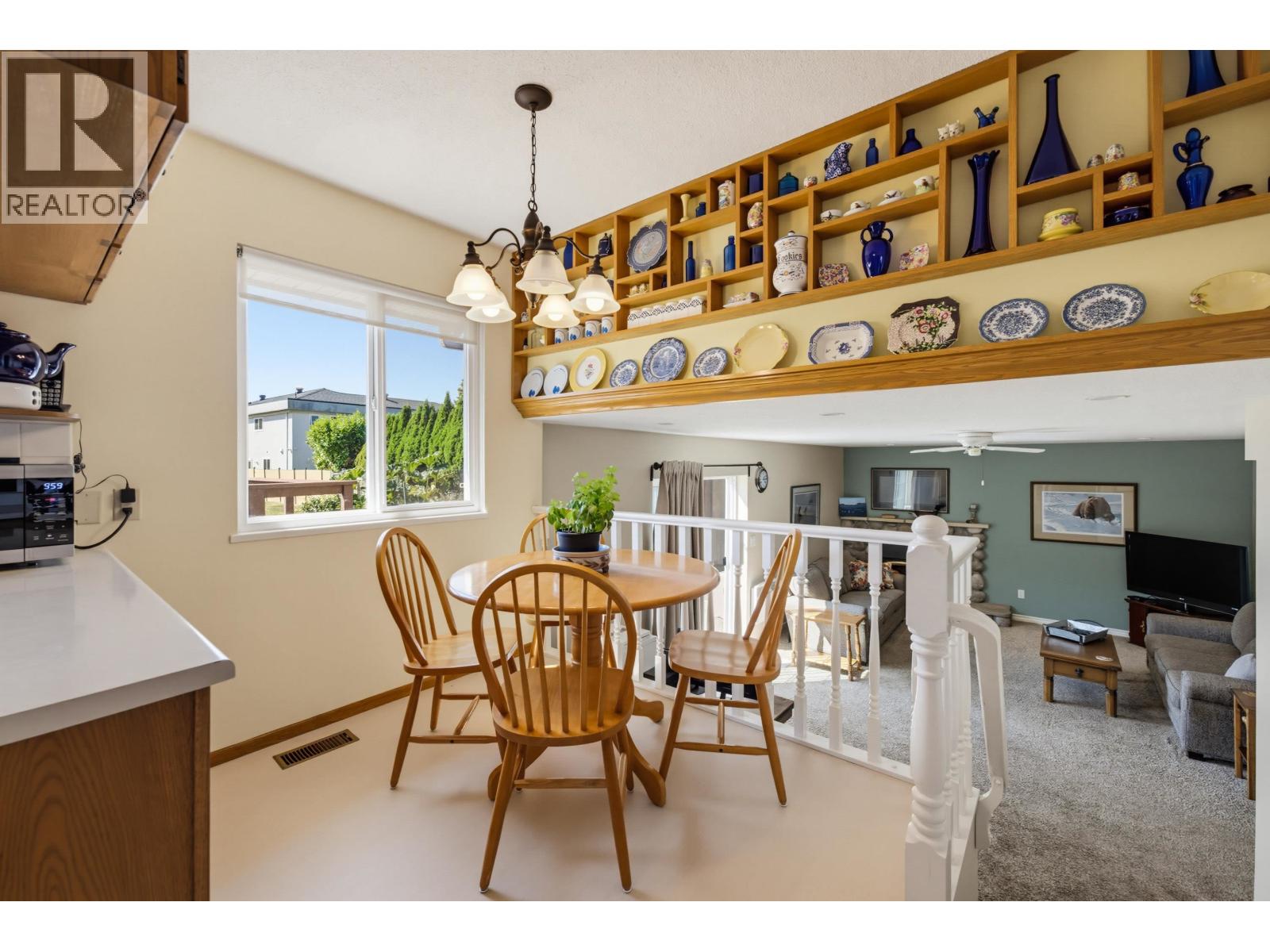 5247 57 Street Property Photo 12