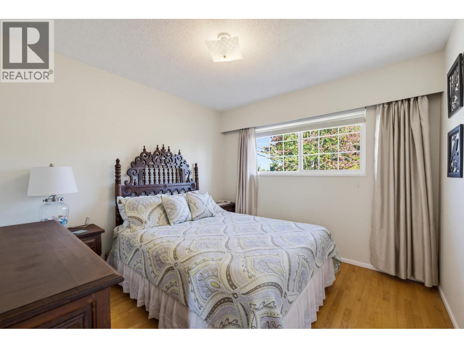 5247 57 Street Property Photo 21