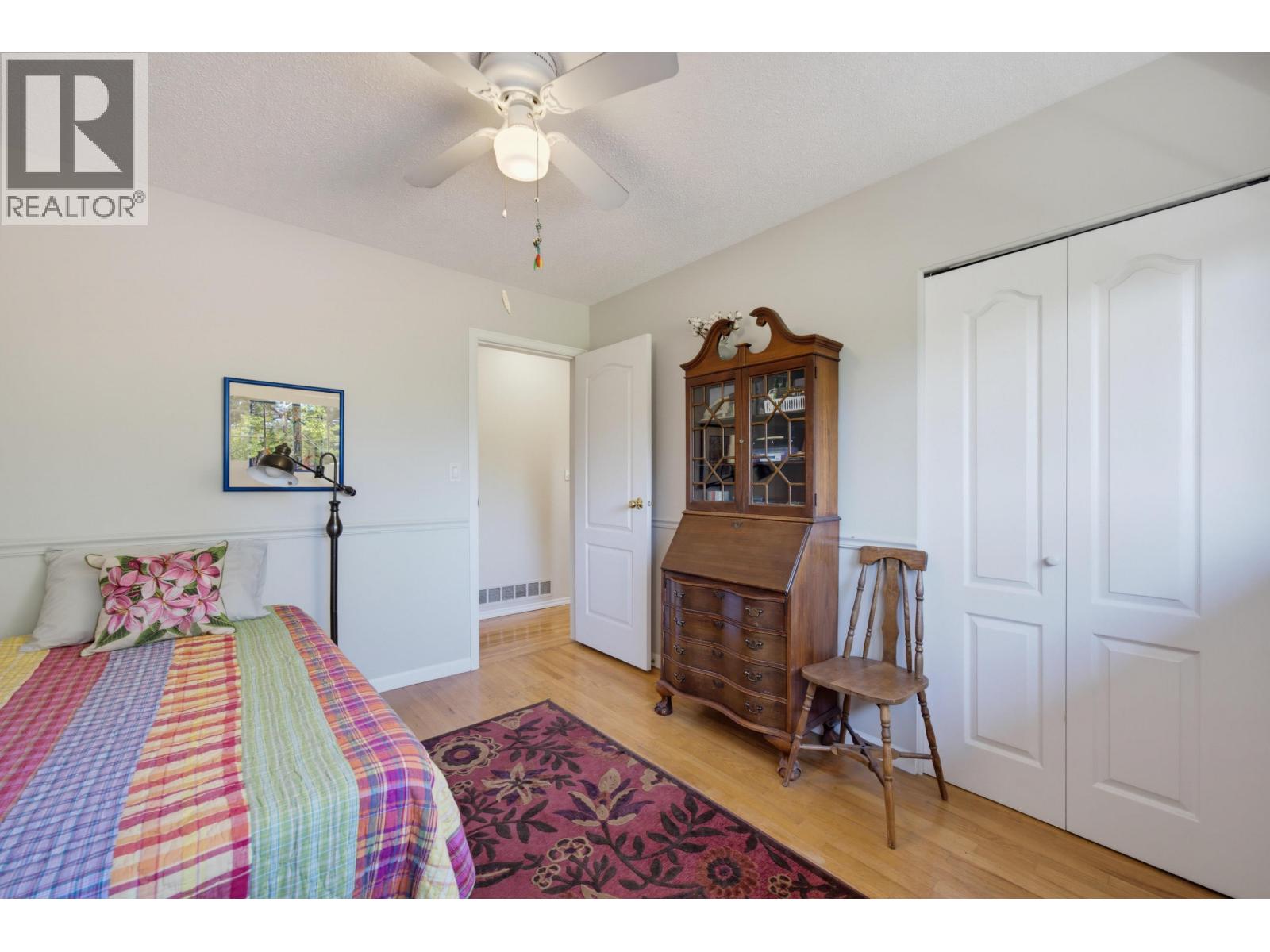 5247 57 Street Property Photo 24