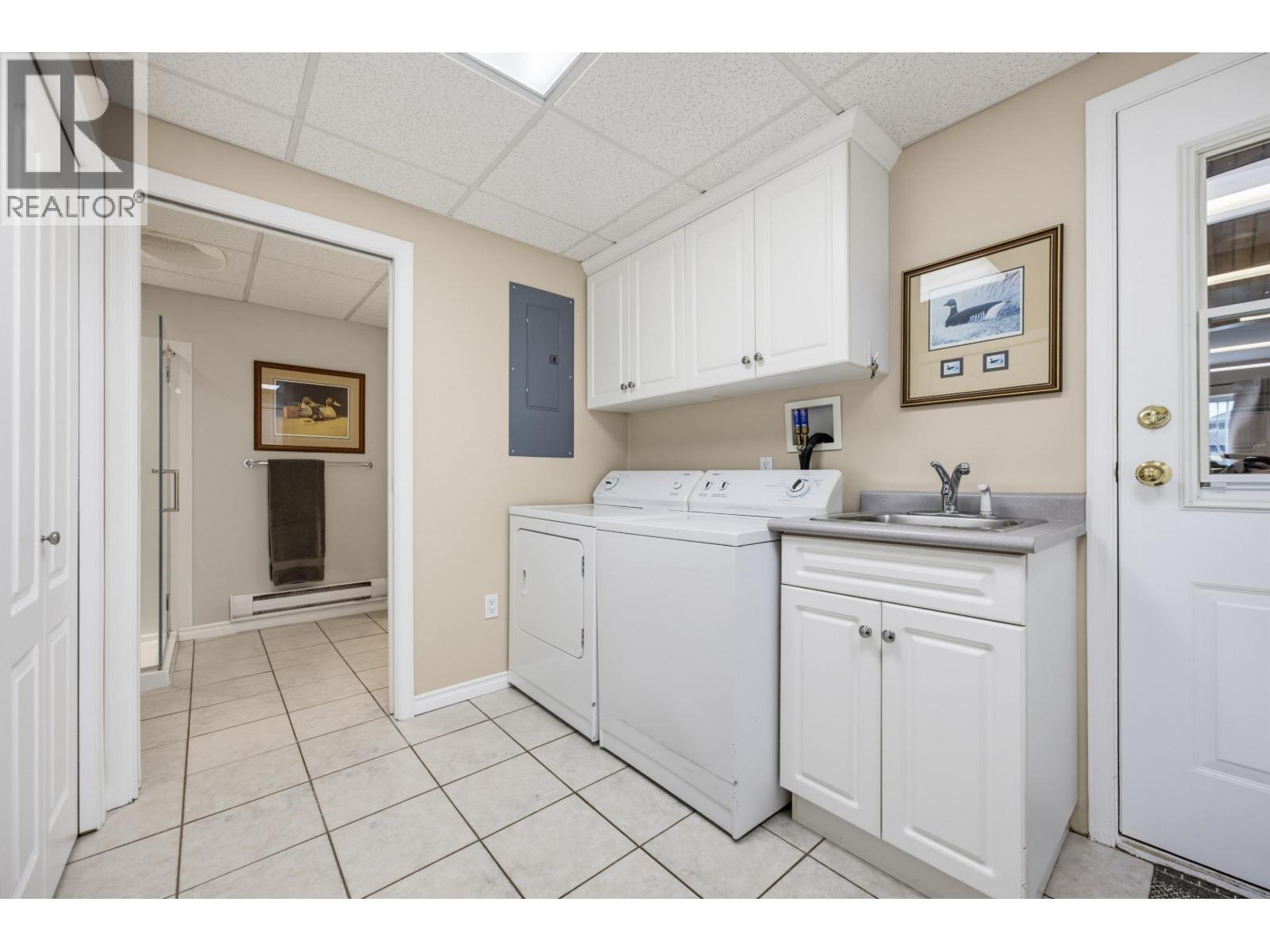 5247 57 Street Property Photo 25