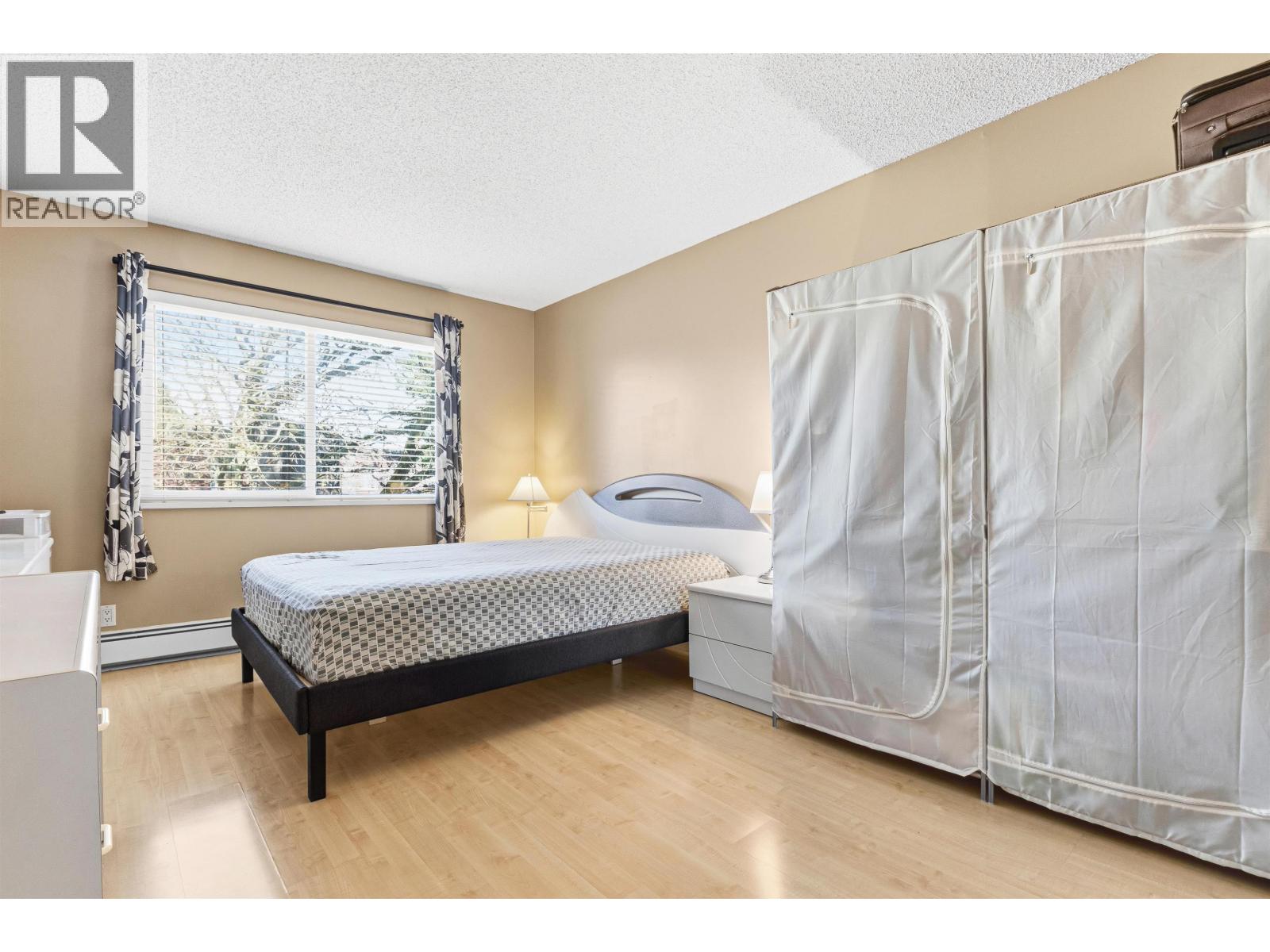 302 8870 Citation Drive Property Photo 6