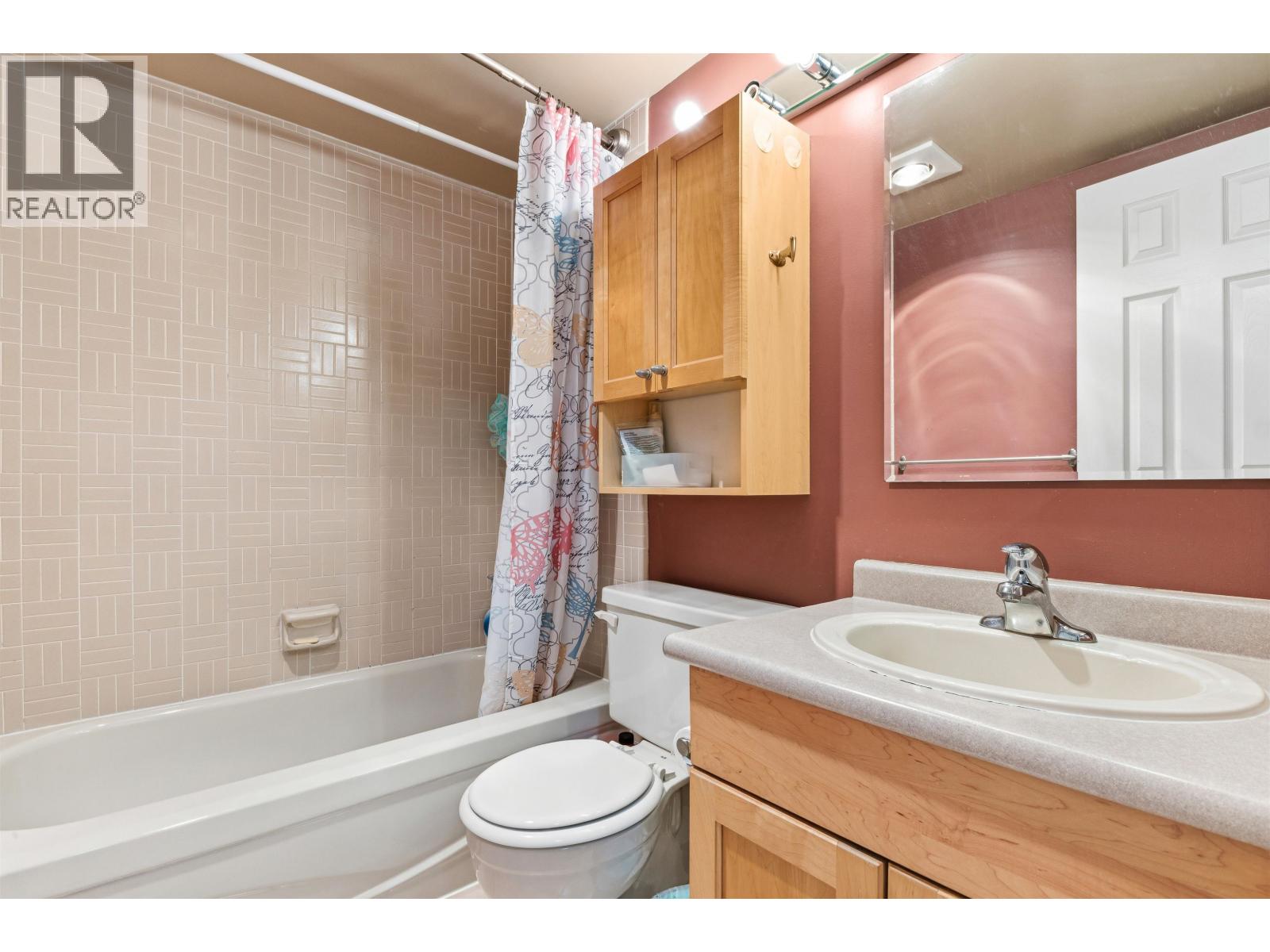 302 8870 Citation Drive Property Photo 8