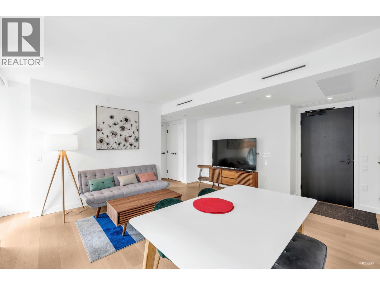 906 1180 Broughton Street Property Photo 6
