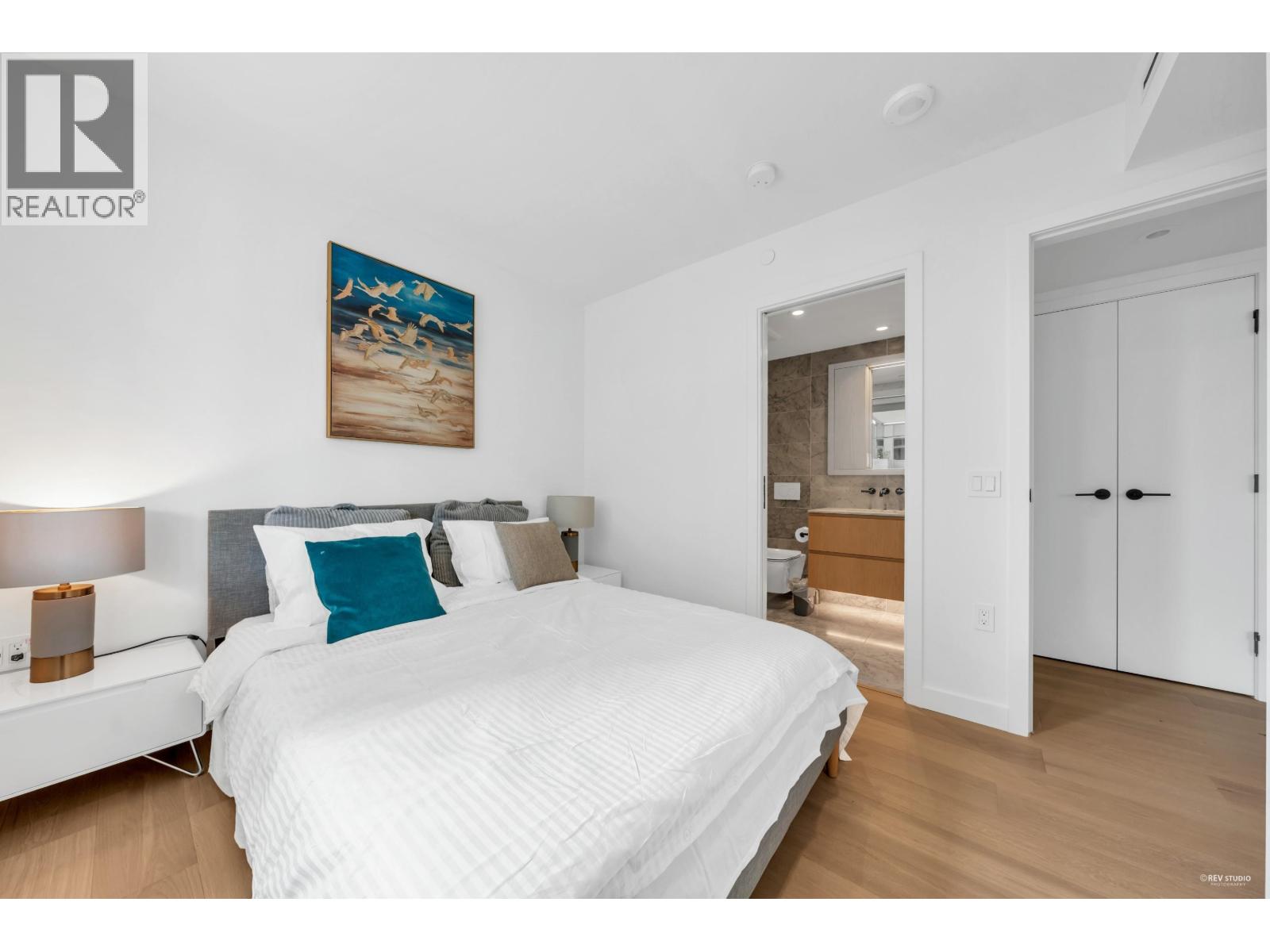 906 1180 Broughton Street Property Photo 12