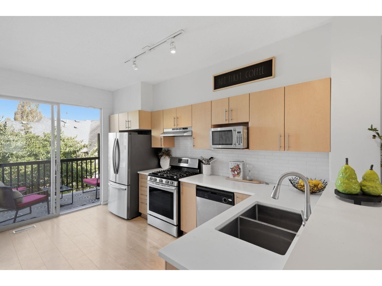 46 15152 62a Avenue Property Photo 10