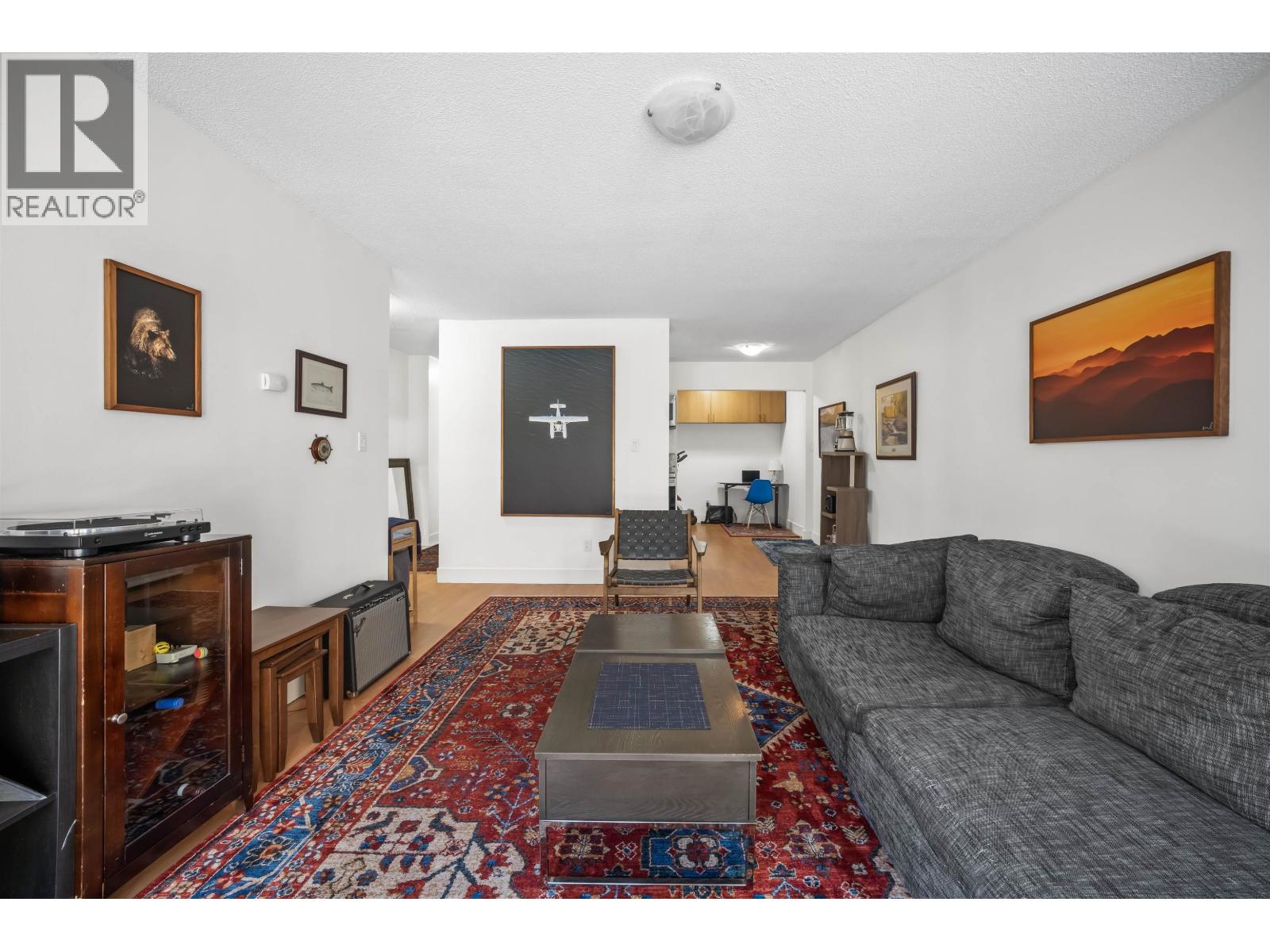 115 170 E 3rd Street Property Photo 1