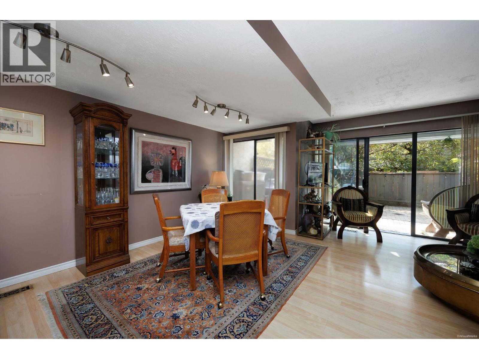 21 1174 Inlet Street Property Photo 7