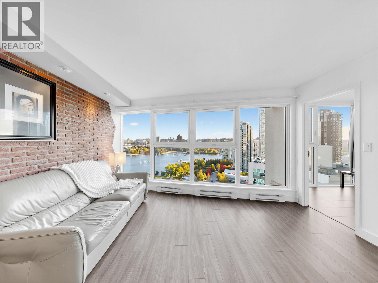1904 1323 Homer Street Property Photo 6
