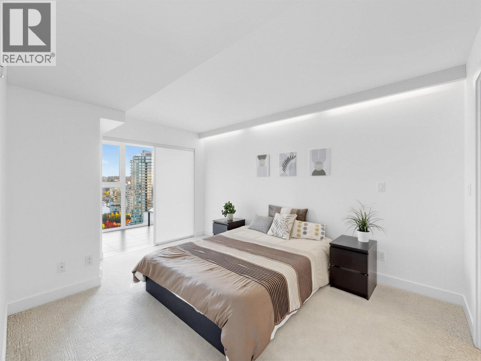 1904 1323 Homer Street Property Photo 19